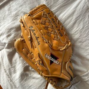 Saranc Deluxe Series Baseball Glove